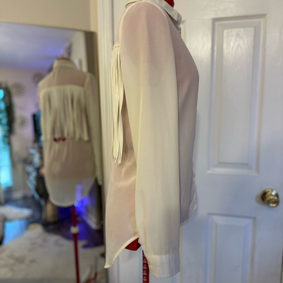 Chic Sheer Fringe Blouse - Picture 6 of 11